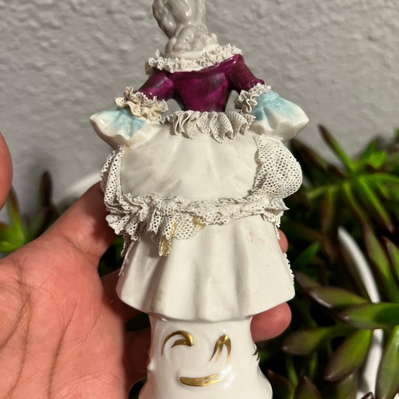 PAIR COLONIAL CAPODIMONTE COUPLE BOY GIRL DOVE FLOWERS,DRESDEN LACE - Picture 10 of 12